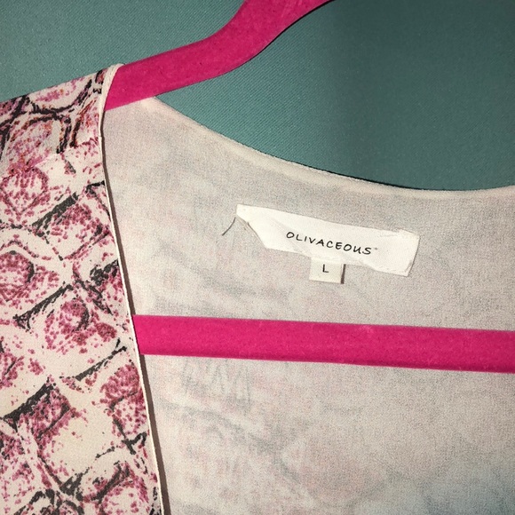 Pink Pattern Romper - Picture 3 of 4